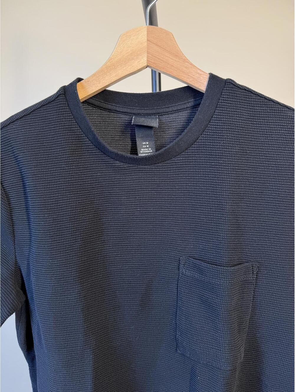H&M Black Textured Short Sleeve Pocket T-Shirt